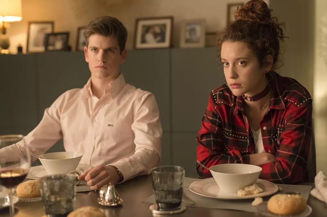 一口气看8集，这部大尺度校园青春剧也太刺激了！