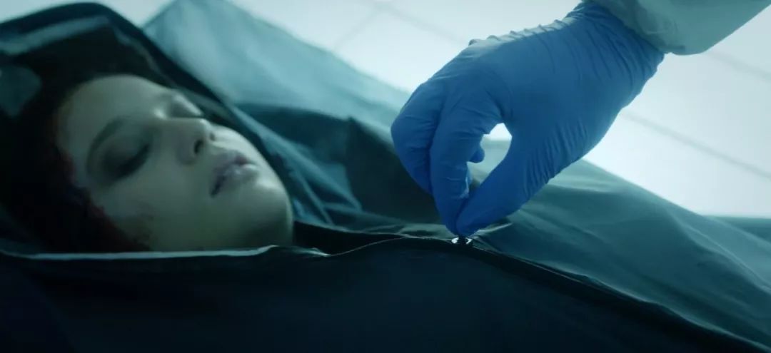 一口气看8集，这部大尺度校园青春剧也太刺激了！