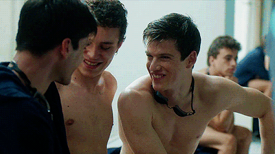 一口气看8集，这部大尺度校园青春剧也太刺激了！