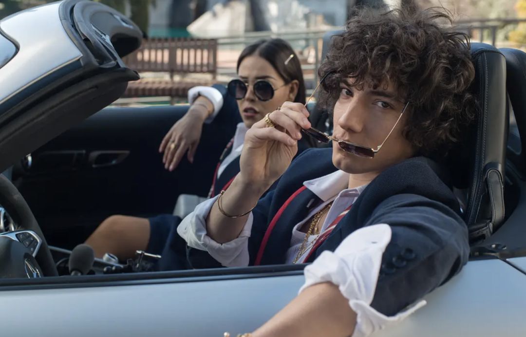 一口气看8集，这部大尺度校园青春剧也太刺激了！