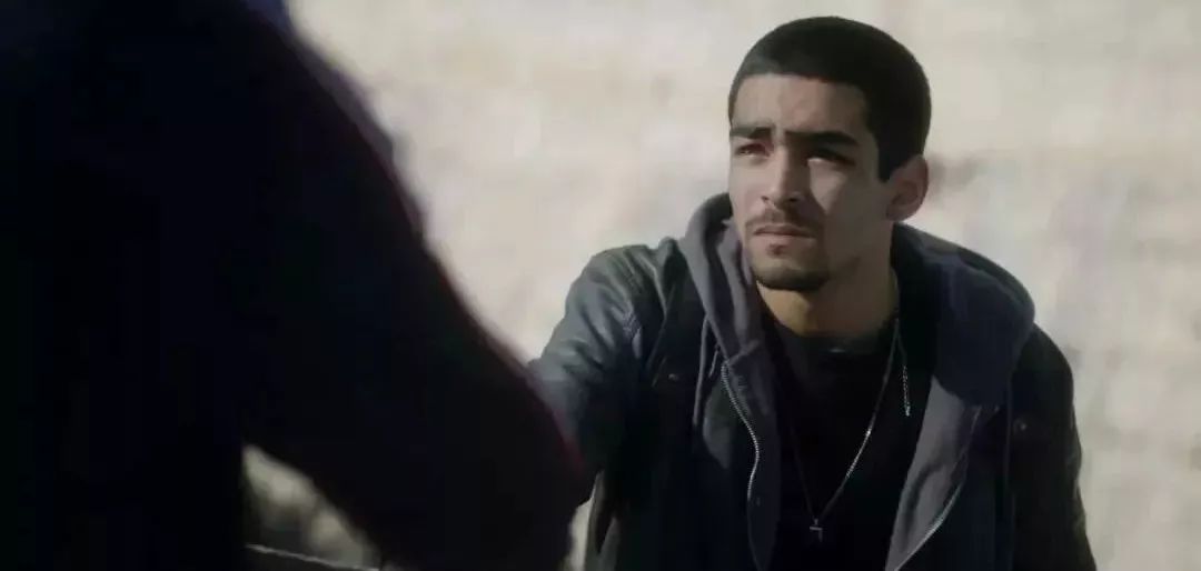 一口气看8集，这部大尺度校园青春剧也太刺激了！