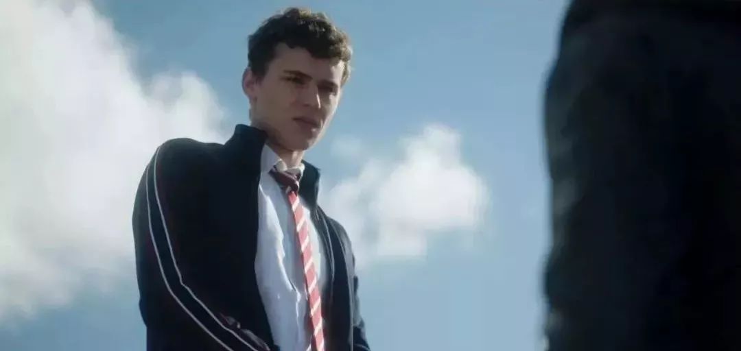 一口气看8集，这部大尺度校园青春剧也太刺激了！